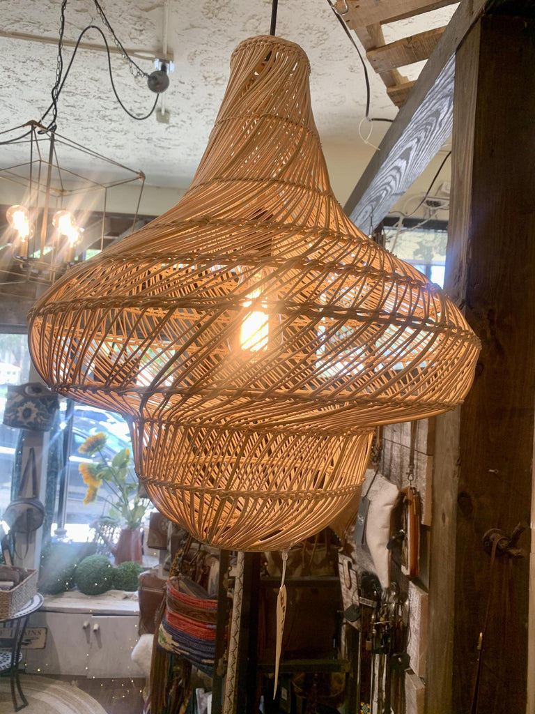 LGIFT AH2162 Hand Woven Wicker Pendant